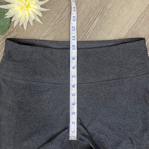Z by Zella Gray Cropped Leggings w/ Mesh Back Calf - Picture 11 of 13